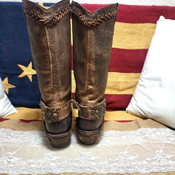 Super sexy CORRAL WOMEN'S WOVEN STUD & HARNESS BOOTS - SQUARE TOE - Picture 4 of 8